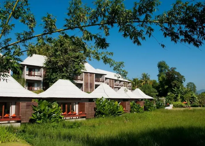 Сity center hotels Yoma , Pai