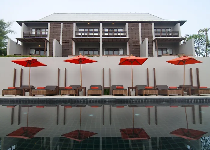 Сity center hotels Yoma , Pai